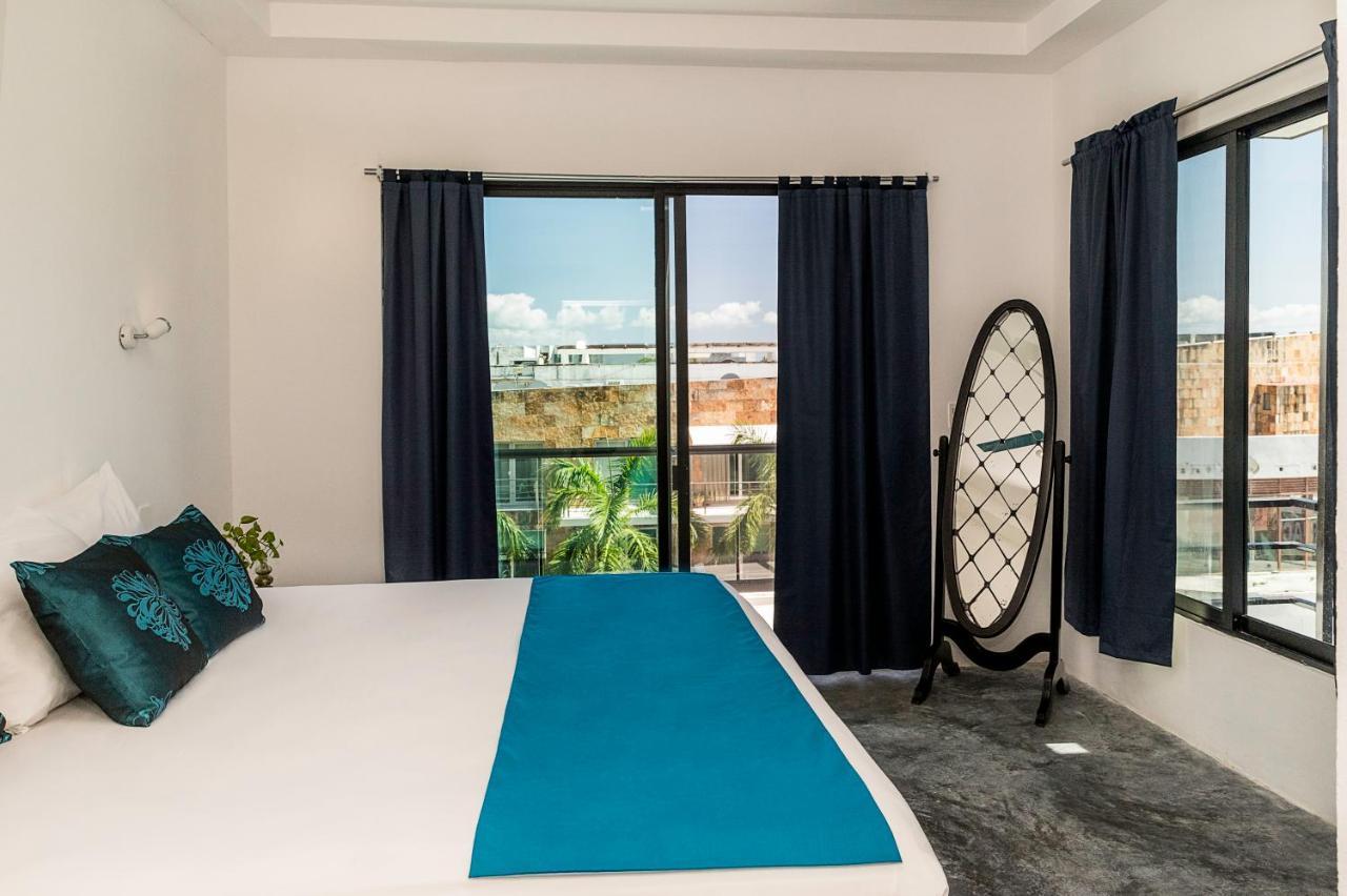 Casa Ticul Hotel Boutique - 5Th Ave (Adults Only) Playa del Carmen Exterior photo A bed runner