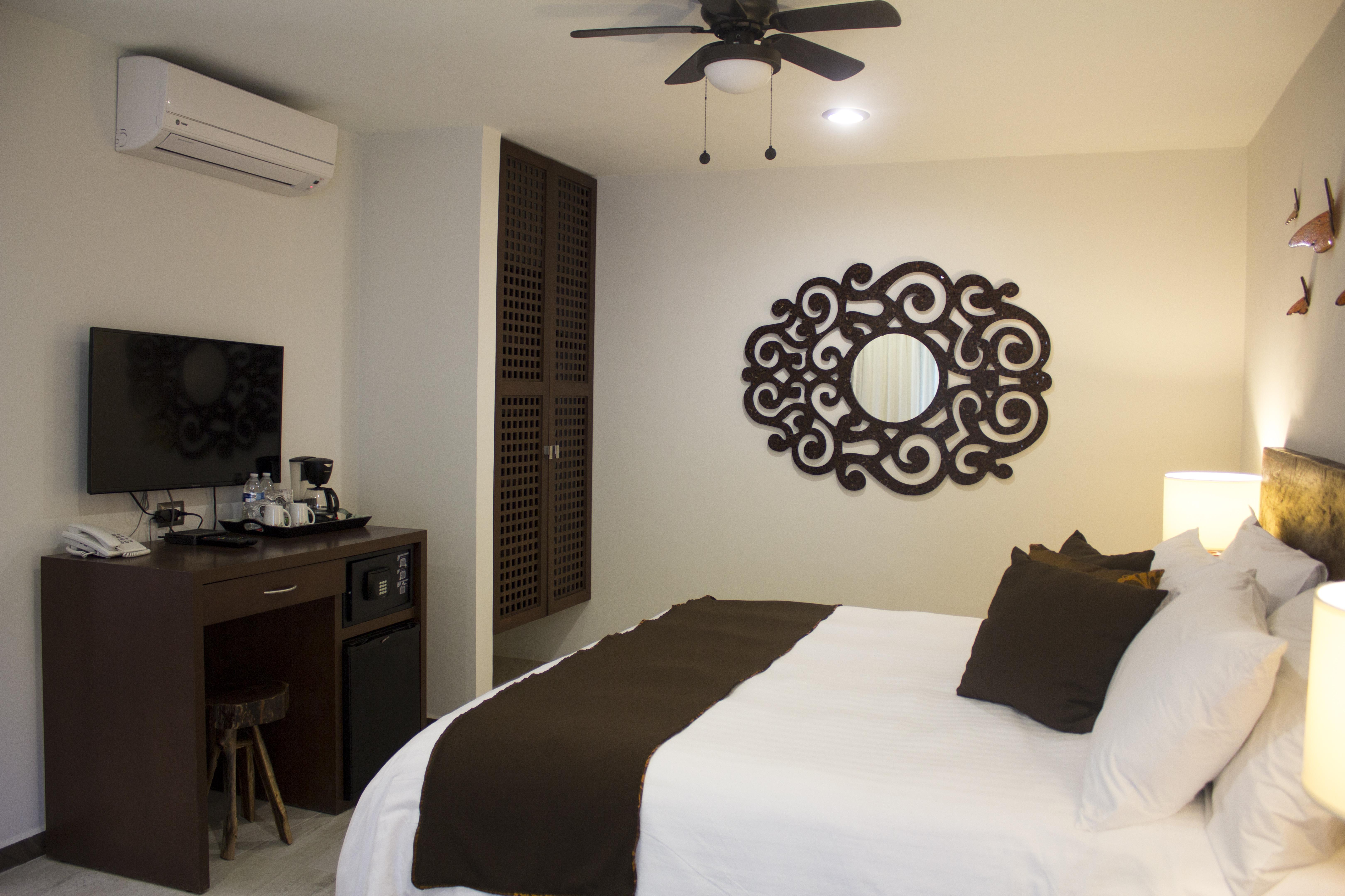 Casa Ticul Hotel Boutique - 5Th Ave (Adults Only) Playa del Carmen Exterior photo A room at the hotel