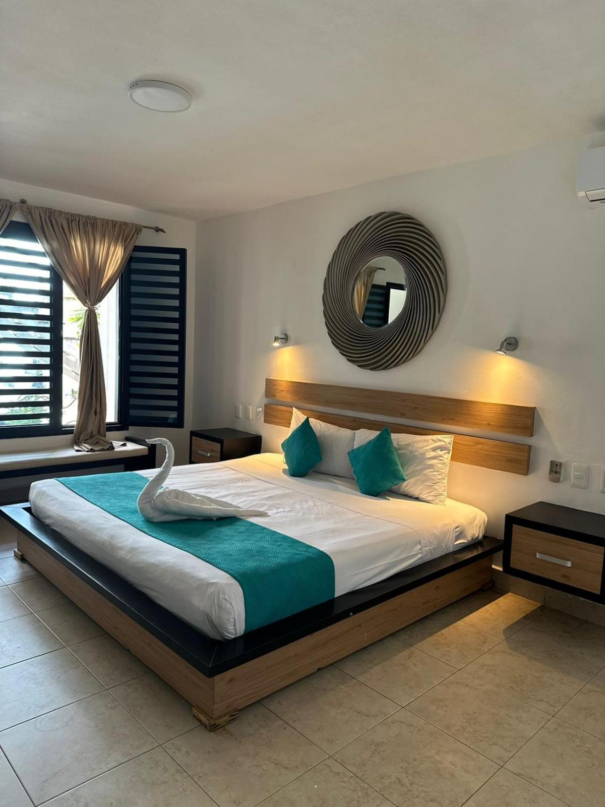 Casa Ticul Hotel Boutique - 5Th Ave (Adults Only) Playa del Carmen Exterior photo A bedroom at the hotel